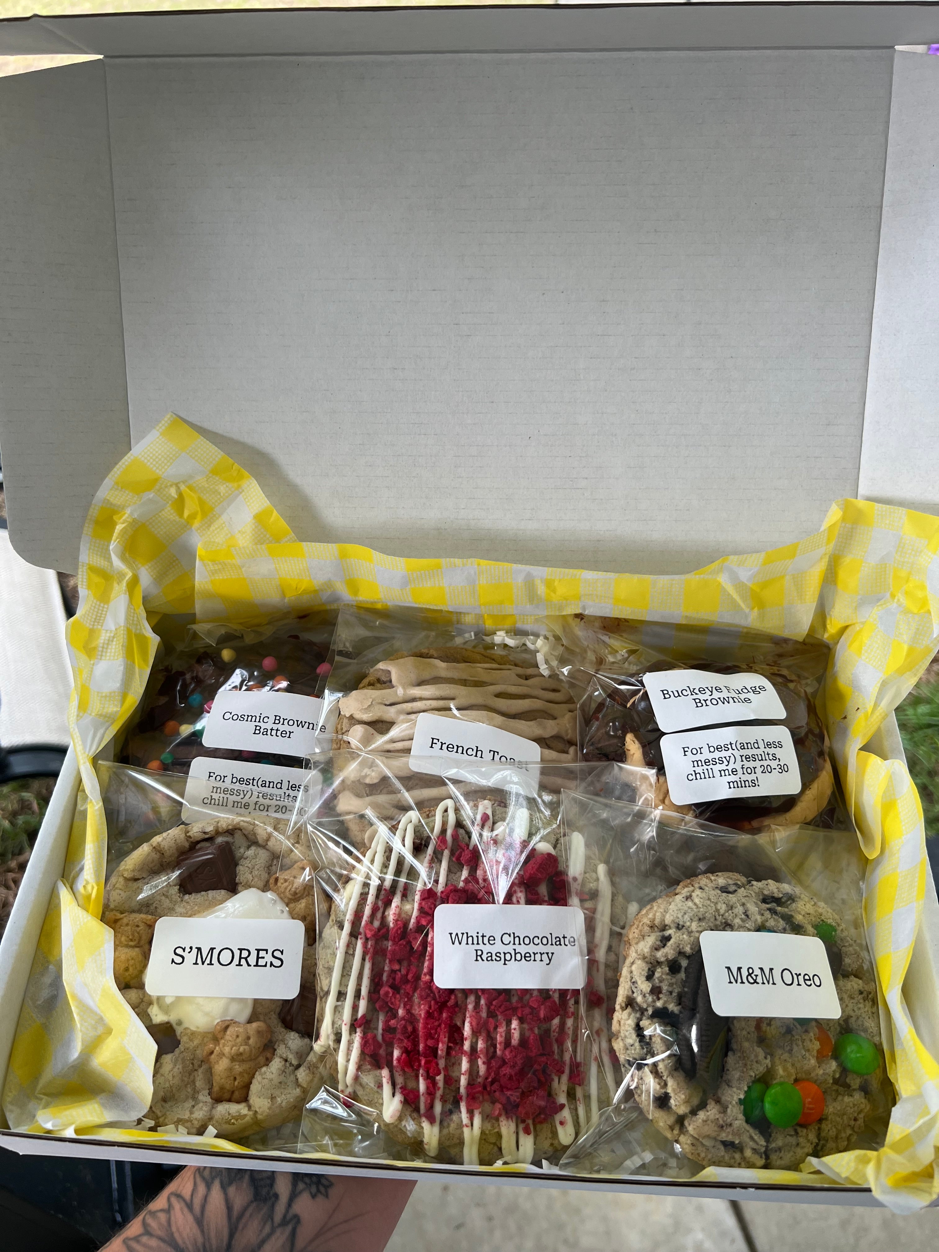 6 Pack Cookies